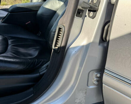 Серый Мерседес С Класс, объемом двигателя 3.2 л и пробегом 330 тыс. км за 5500 $, фото 31 на Automoto.ua