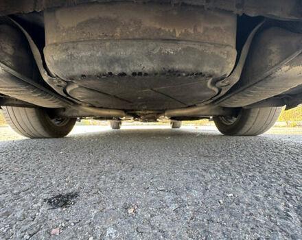 Серый Мерседес С Класс, объемом двигателя 3.2 л и пробегом 330 тыс. км за 5500 $, фото 47 на Automoto.ua