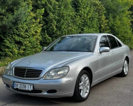 Сірий Мерседес С Клас, об'ємом двигуна 3.2 л та пробігом 331 тис. км за 7500 $, фото 2 на Automoto.ua