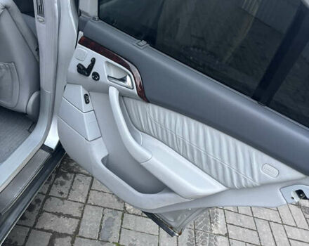 Сірий Мерседес С Клас, об'ємом двигуна 3.2 л та пробігом 305 тис. км за 4000 $, фото 8 на Automoto.ua