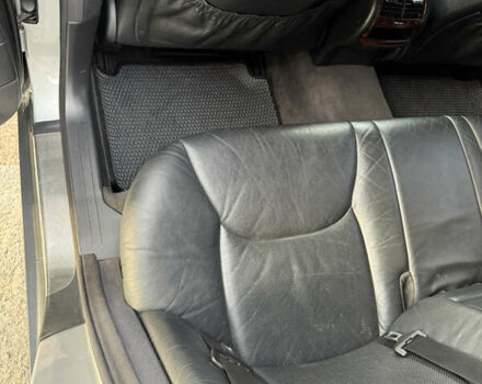 Серый Мерседес С Класс, объемом двигателя 3.2 л и пробегом 340 тыс. км за 5700 $, фото 14 на Automoto.ua