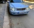 Сірий Мерседес С Клас, об'ємом двигуна 3.2 л та пробігом 350 тис. км за 2150 $, фото 1 на Automoto.ua
