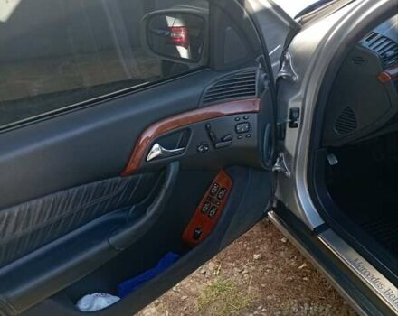 Сірий Мерседес С Клас, об'ємом двигуна 3.2 л та пробігом 350 тис. км за 4500 $, фото 3 на Automoto.ua