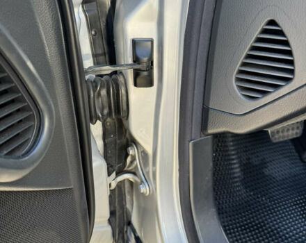 Серый Мерседес С Класс, объемом двигателя 3.2 л и пробегом 330 тыс. км за 5500 $, фото 32 на Automoto.ua