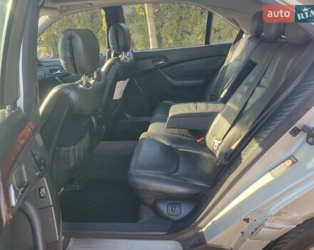 Сірий Мерседес С Клас, об'ємом двигуна 3.2 л та пробігом 300 тис. км за 4300 $, фото 29 на Automoto.ua