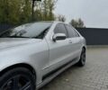 Серый Мерседес С Класс, объемом двигателя 3.2 л и пробегом 350 тыс. км за 3650 $, фото 2 на Automoto.ua