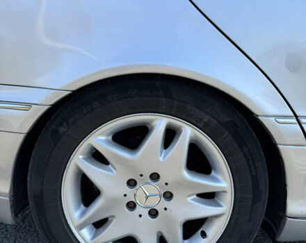 Серый Мерседес С Класс, объемом двигателя 3.2 л и пробегом 330 тыс. км за 5500 $, фото 13 на Automoto.ua