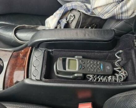 Серый Мерседес С Класс, объемом двигателя 5 л и пробегом 366 тыс. км за 4500 $, фото 5 на Automoto.ua