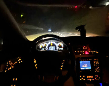 Сірий Мерседес С Клас, об'ємом двигуна 3.2 л та пробігом 305 тис. км за 4000 $, фото 14 на Automoto.ua