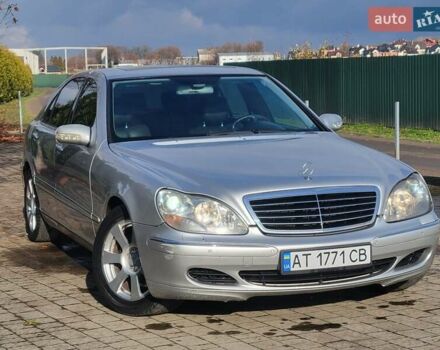 Сірий Мерседес С Клас, об'ємом двигуна 3.2 л та пробігом 300 тис. км за 4300 $, фото 1 на Automoto.ua