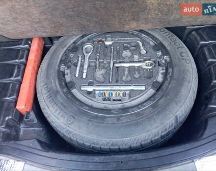 Сірий Мерседес С Клас, об'ємом двигуна 3.2 л та пробігом 350 тис. км за 4500 $, фото 12 на Automoto.ua