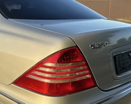 Серый Мерседес С Класс, объемом двигателя 3.7 л и пробегом 470 тыс. км за 2899 $, фото 6 на Automoto.ua