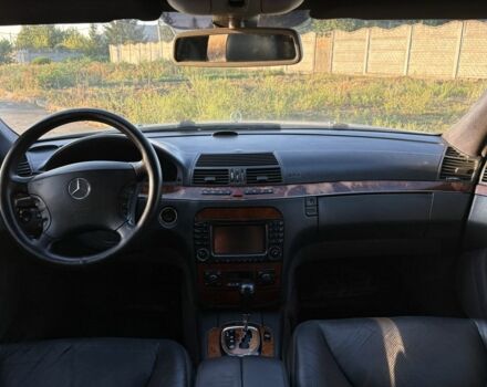 Серый Мерседес С Класс, объемом двигателя 3.7 л и пробегом 470 тыс. км за 2899 $, фото 21 на Automoto.ua