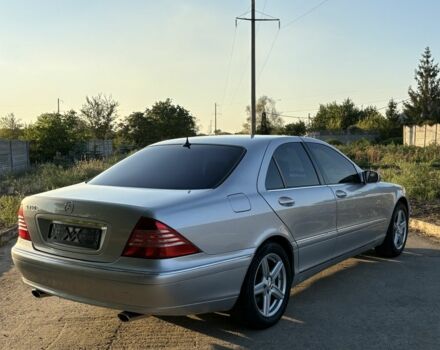 Серый Мерседес С Класс, объемом двигателя 3.7 л и пробегом 470 тыс. км за 2899 $, фото 8 на Automoto.ua