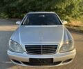 Серый Мерседес С Класс, объемом двигателя 3.7 л и пробегом 470 тыс. км за 2899 $, фото 14 на Automoto.ua
