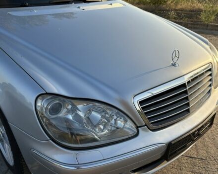 Серый Мерседес С Класс, объемом двигателя 3.7 л и пробегом 470 тыс. км за 2899 $, фото 13 на Automoto.ua