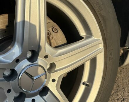 Серый Мерседес С Класс, объемом двигателя 3.7 л и пробегом 470 тыс. км за 2899 $, фото 2 на Automoto.ua