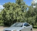 Сірий Мерседес С Клас, об'ємом двигуна 3.2 л та пробігом 300 тис. км за 2800 $, фото 1 на Automoto.ua