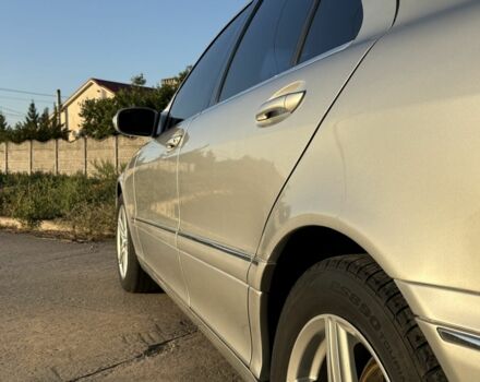 Серый Мерседес С Класс, объемом двигателя 3.7 л и пробегом 470 тыс. км за 2899 $, фото 4 на Automoto.ua