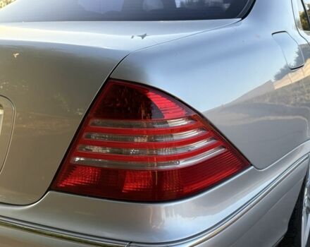 Серый Мерседес С Класс, объемом двигателя 3.7 л и пробегом 470 тыс. км за 2899 $, фото 9 на Automoto.ua