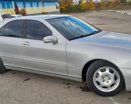 Мерседес С Клас 2003 у Чернівцях на Automoto.ua Сірий Мерседес С Клас, об'ємом двигуна 3.7 л та пробігом 341 тис. км за 5100 $, фото 3 на Automoto.ua