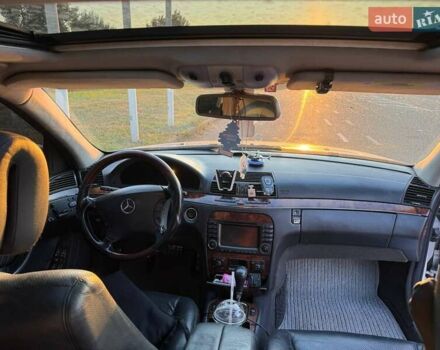 Серый Мерседес С Класс, объемом двигателя 4 л и пробегом 320 тыс. км за 6000 $, фото 12 на Automoto.ua