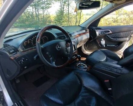Серый Мерседес С Класс, объемом двигателя 4 л и пробегом 385 тыс. км за 4100 $, фото 31 на Automoto.ua