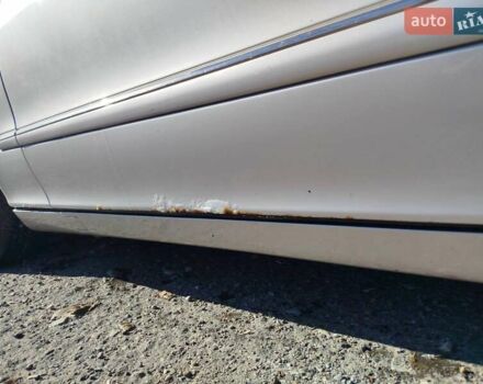 Серый Мерседес С Класс, объемом двигателя 4 л и пробегом 385 тыс. км за 4100 $, фото 3 на Automoto.ua