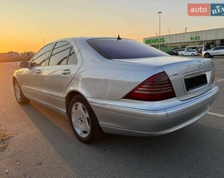 Серый Мерседес С Класс, объемом двигателя 4 л и пробегом 320 тыс. км за 6000 $, фото 7 на Automoto.ua