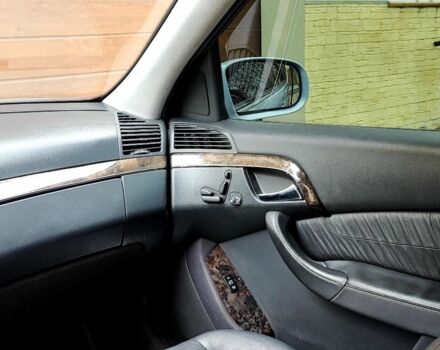 Сірий Мерседес С Клас, об'ємом двигуна 3.2 л та пробігом 280 тис. км за 7200 $, фото 6 на Automoto.ua