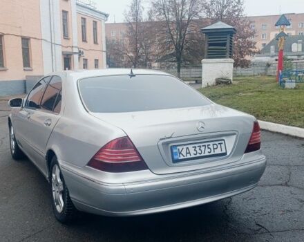 Серый Мерседес С Класс, объемом двигателя 3.7 л и пробегом 280 тыс. км за 4900 $, фото 6 на Automoto.ua