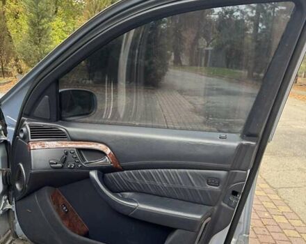 Сірий Мерседес С Клас, об'ємом двигуна 5 л та пробігом 270 тис. км за 5999 $, фото 18 на Automoto.ua