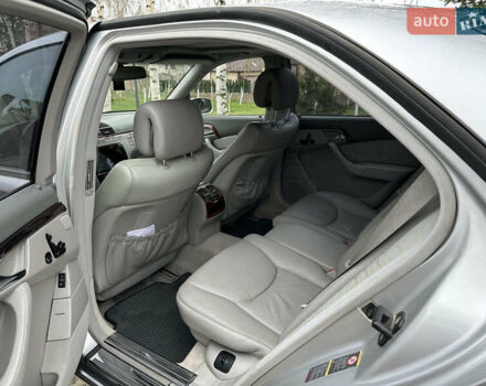 Серый Мерседес С Класс, объемом двигателя 5 л и пробегом 299 тыс. км за 6900 $, фото 9 на Automoto.ua