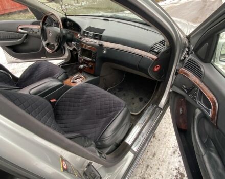 Серый Мерседес С Класс, объемом двигателя 4 л и пробегом 200 тыс. км за 2950 $, фото 8 на Automoto.ua