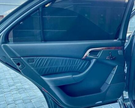 Серый Мерседес С Класс, объемом двигателя 5 л и пробегом 289 тыс. км за 7000 $, фото 23 на Automoto.ua