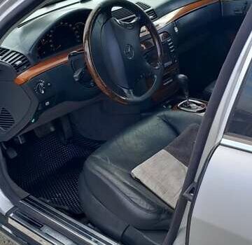 Мерседес С Клас 2003 у Чернівцях на Automoto.ua Сірий Мерседес С Клас, об'ємом двигуна 3.7 л та пробігом 341 тис. км за 5100 $, фото 17 на Automoto.ua