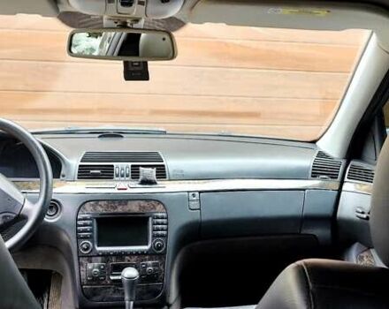 Серый Мерседес С Класс, объемом двигателя 3.2 л и пробегом 280 тыс. км за 7200 $, фото 7 на Automoto.ua