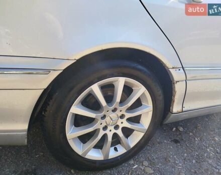 Серый Мерседес С Класс, объемом двигателя 4 л и пробегом 385 тыс. км за 4100 $, фото 9 на Automoto.ua