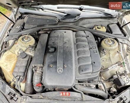 Серый Мерседес С Класс, объемом двигателя 3.2 л и пробегом 350 тыс. км за 7500 $, фото 12 на Automoto.ua