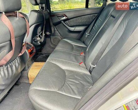 Серый Мерседес С Класс, объемом двигателя 3.2 л и пробегом 350 тыс. км за 7500 $, фото 9 на Automoto.ua