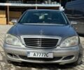 Серый Мерседес С Класс, объемом двигателя 3.2 л и пробегом 390 тыс. км за 7100 $, фото 1 на Automoto.ua