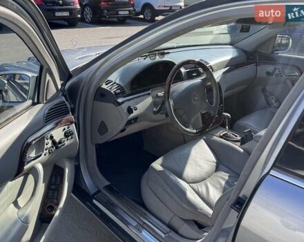 Мерседес С Класс 2004 в Черновцах на Automoto.ua Серый Мерседес С Класс, объемом двигателя 5 л и пробегом 298 тыс. км за 6800 $, фото 12 на Automoto.ua