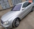 Серый Мерседес С Класс, объемом двигателя 4.27 л и пробегом 320 тыс. км за 8000 $, фото 1 на Automoto.ua