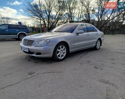 Серый Мерседес С Класс, объемом двигателя 3.72 л и пробегом 370 тыс. км за 6999 $, фото 2 на Automoto.ua