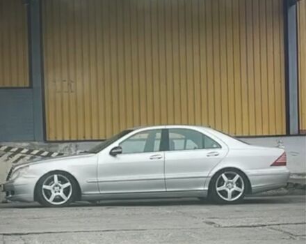 Серый Мерседес С Класс, объемом двигателя 0 л и пробегом 220 тыс. км за 2500 $, фото 4 на Automoto.ua