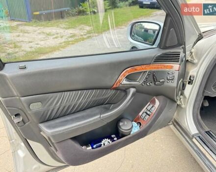 Серый Мерседес С Класс, объемом двигателя 3.2 л и пробегом 350 тыс. км за 7500 $, фото 8 на Automoto.ua