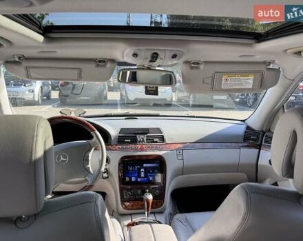 Мерседес С Класс 2004 в Черновцах на Automoto.ua Серый Мерседес С Класс, объемом двигателя 5 л и пробегом 298 тыс. км за 6800 $, фото 9 на Automoto.ua