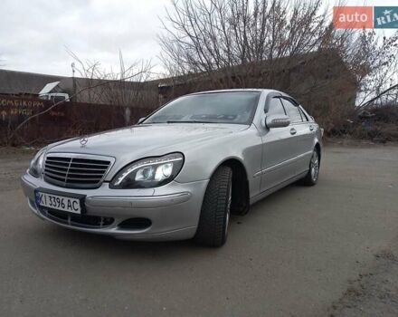 Серый Мерседес С Класс, объемом двигателя 3 л и пробегом 280 тыс. км за 8900 $, фото 1 на Automoto.ua