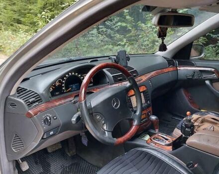 Серый Мерседес С Класс, объемом двигателя 4 л и пробегом 200 тыс. км за 7200 $, фото 4 на Automoto.ua