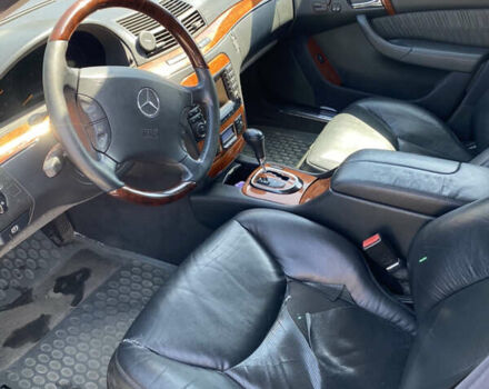 Серый Мерседес С Класс, объемом двигателя 3.7 л и пробегом 350 тыс. км за 8000 $, фото 5 на Automoto.ua